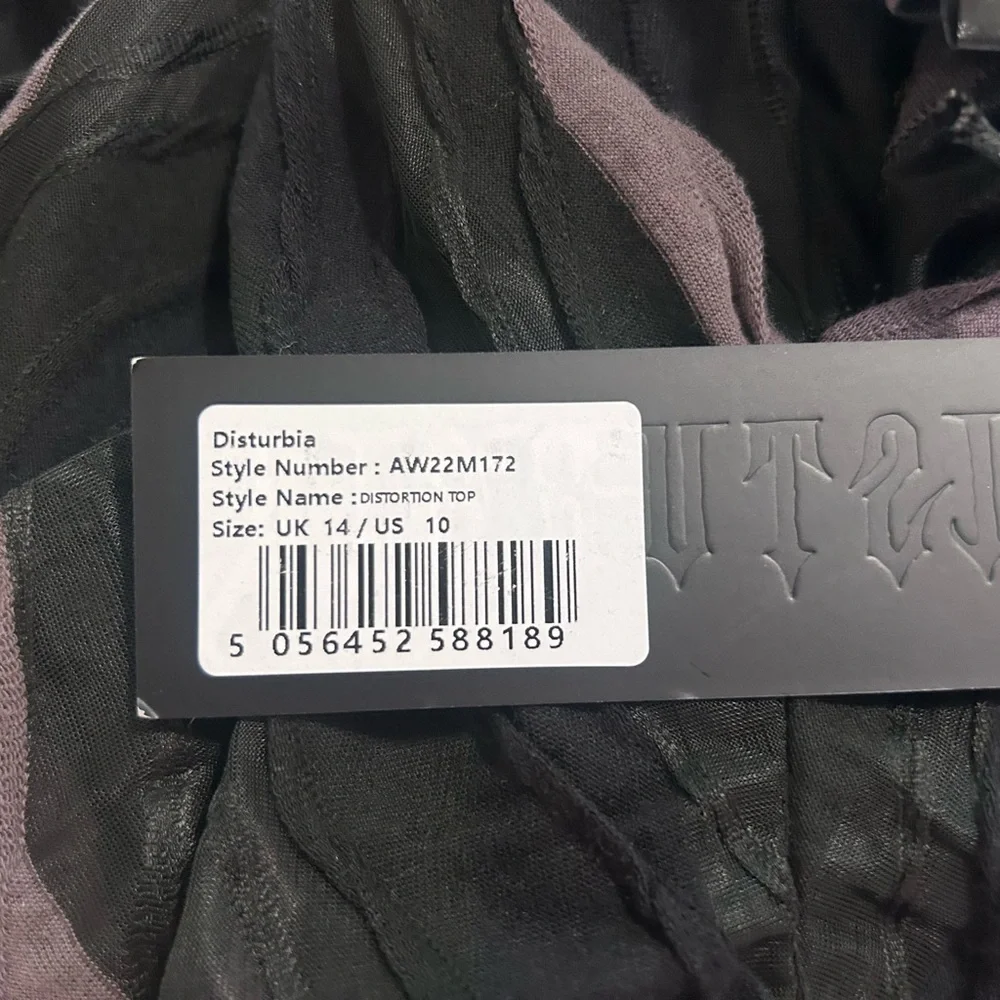 Disturbia Black and Gray Fitted Ribbed Blouse - Picture 5 of 5